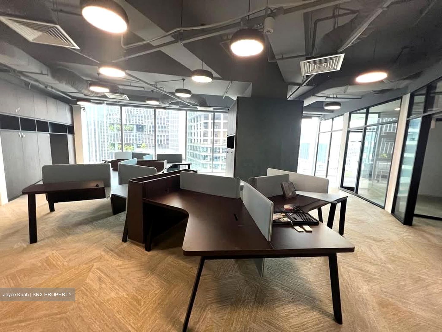 PLUS (D1), Office #564599861